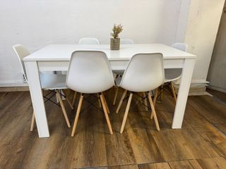 MESA DE COMEDOR DE DISEÑO MODERNO – 99€