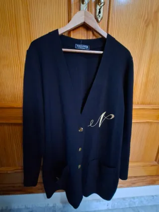 Chaqueta azul marino de punto