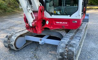 Excavadora Takeuchi TB260