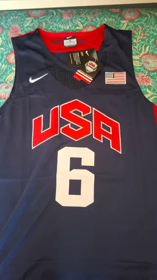 Maglia USA firmata LeBron James con COA