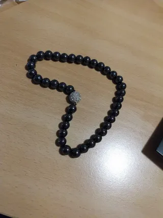 Collana perle nere con ciondolo strass
