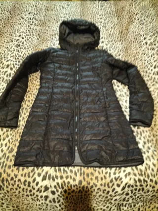 Piumino 100 gr marca Only nero, taglia S