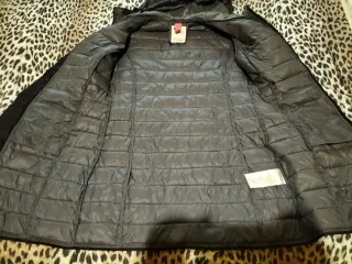 Piumino 100 gr marca Only nero, taglia S