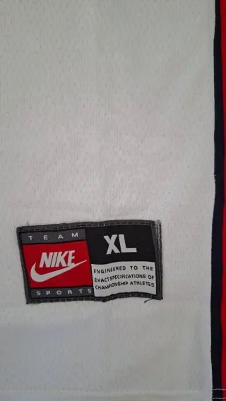 Maglia Micheal Jordan USA autografata con COA