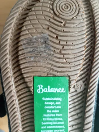 Zuecos El Naturalista grises