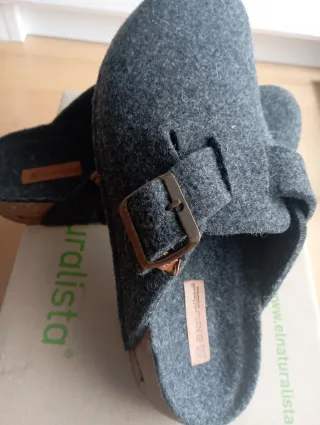 Zuecos El Naturalista grises