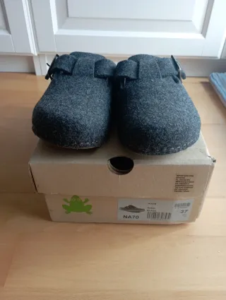 Zuecos El Naturalista grises