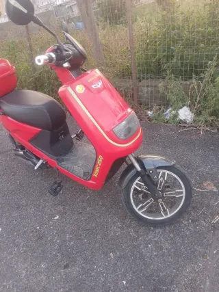 Motorino Elettrico Rosso Sonic 250