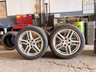 LLANTAS ORIGINALES PORCHE PANAMERA + NEUMÁTICOS
