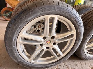LLANTAS ORIGINALES PORCHE PANAMERA + NEUMÁTICOS