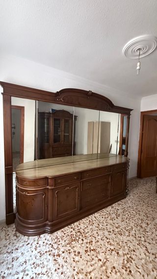 Aparador clásico madera con espejo