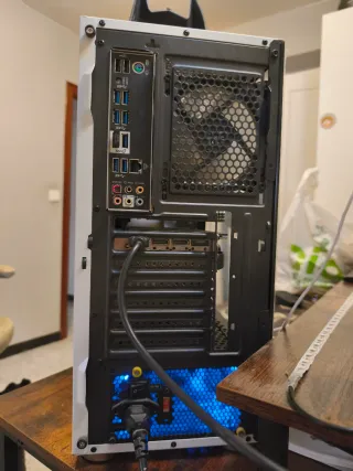 PC Gaming i7. RTX 3060 12GB. 16GB RAM. SSD HDD