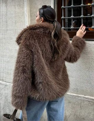 Abrigo de pelo marrón