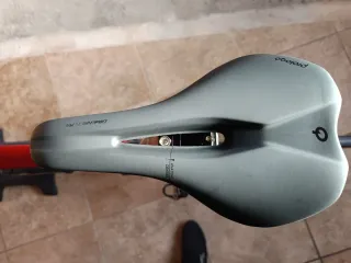 Bicicleta Carretera Gusto Elite Ultra Roja