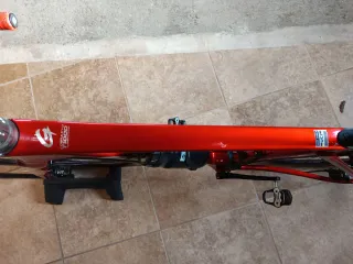 Bicicleta Carretera Gusto Elite Ultra Roja