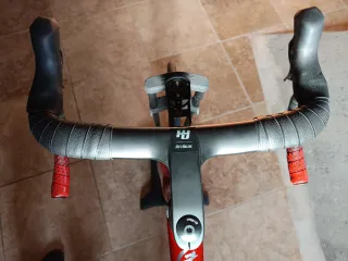 Bicicleta Carretera Gusto Elite Ultra Roja