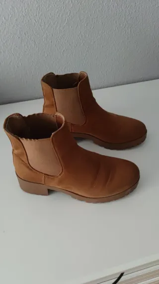 Botines mujer  tipo ante camel