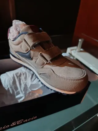 Zapatillas unisex talla 34 sin estrenar