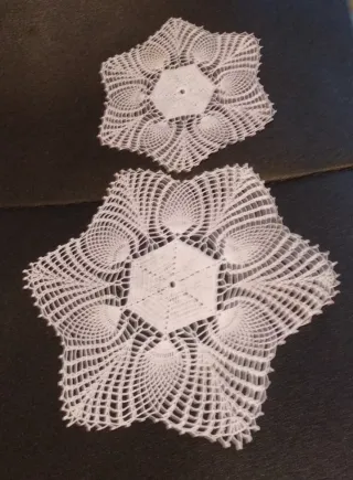 2 Tappeti all'uncinetto bianchi
