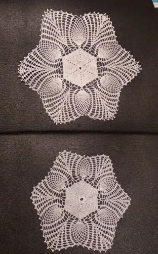 2 Tappeti all'uncinetto bianchi