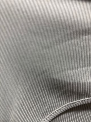 Top corto verde flojo