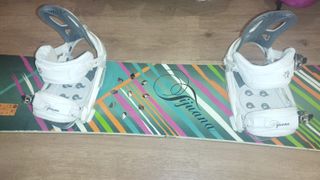 Tabla Snowboard Tijuana con fijaciones y botas(36)