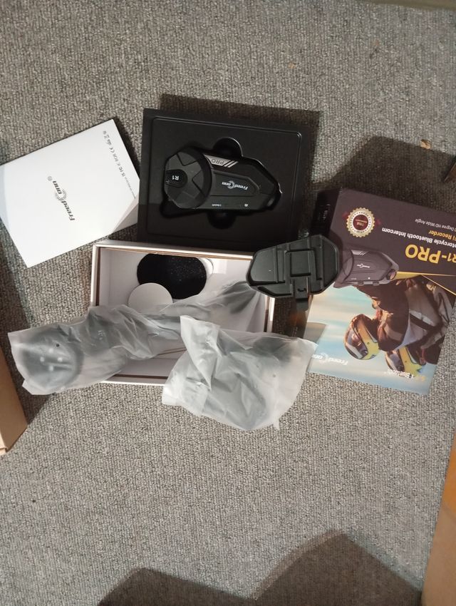 Intercomunicador FreedConn R1-PRO Bluetooth 5.1 per moto