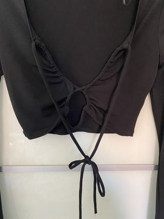Top Pull and Bear manga larga negro talla S