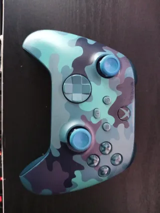 Mando Xbox Series X Camuflaje