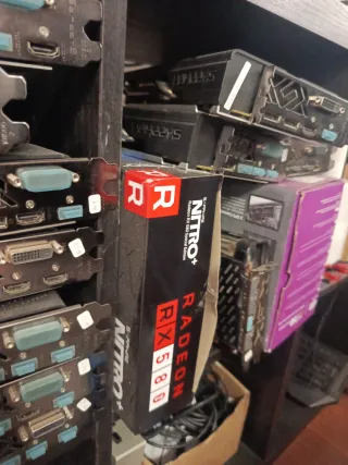 Placas Base y Tarjetas Gráficas