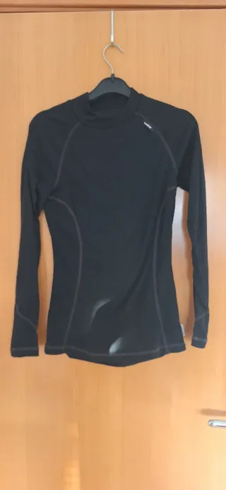 2 Camisetas Térmicas negras decathlon Talla M