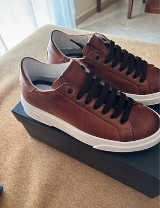 Zapatillas de cuero marrones para hombre
