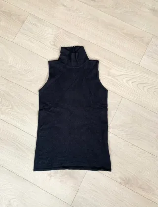Zara Talla M - Jersey cuello alto sin mangas