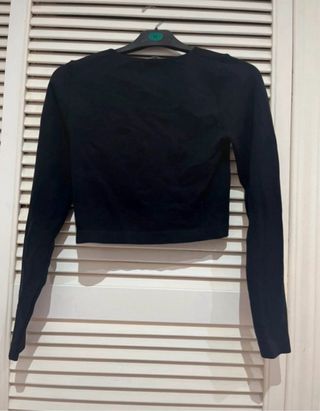 Top negro Stradivarius manga larga talla M nuevo