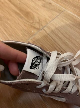 Zapatillas Vans caña alta moradas