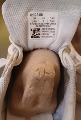 Zapatillas Asics Mujer Blancas y Beige