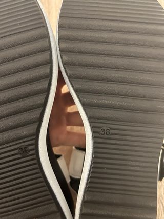 Sandalias cuña mujer blancas y negras