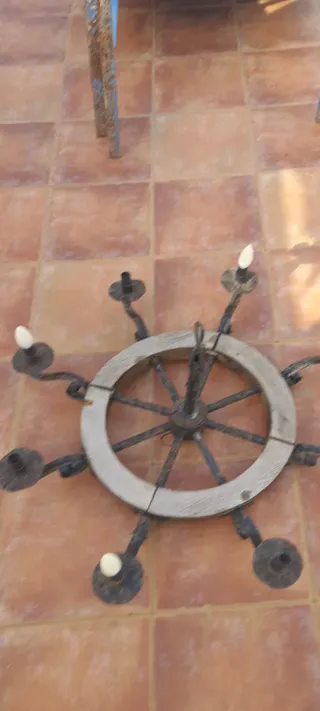 Lámpara antigua timón barco