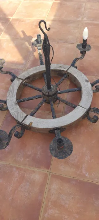 Lámpara antigua timón barco