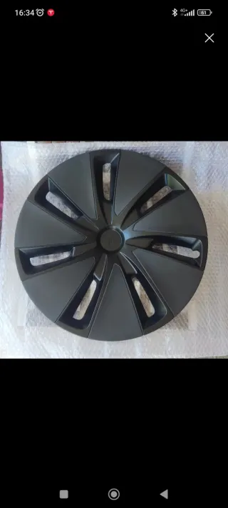 Llanta Tesla Model 3