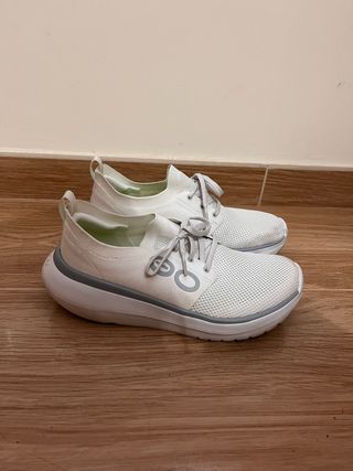 Zapatillas Oofos Blancas