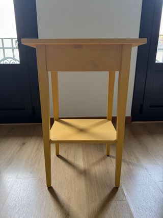 Mesita de noche Ikea Hemnes amarilla