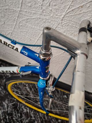 Bicicleta de carretera Larcia azul Italiana