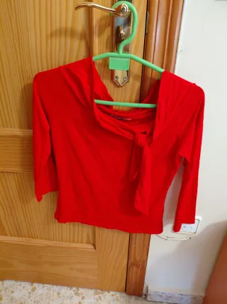 Chaqueta efecto piel estampado serpiente Lefties M