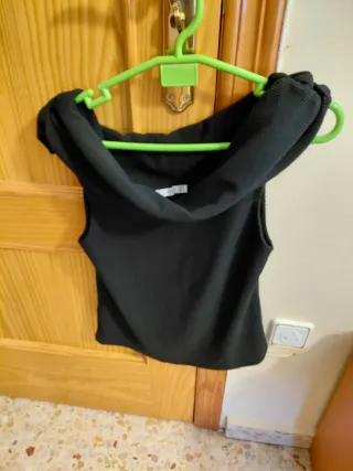 Chaqueta efecto piel estampado serpiente Lefties M