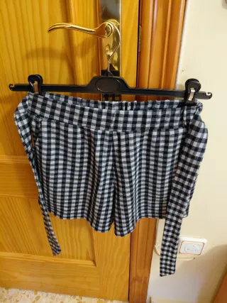 Chaqueta efecto piel estampado serpiente Lefties M