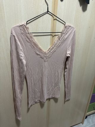 Camiseta rosa manga larga encaje