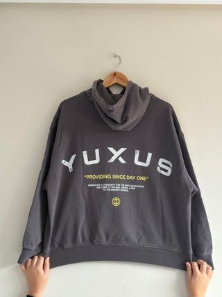Sudadera YUXUS gris  nueva con etiquetas