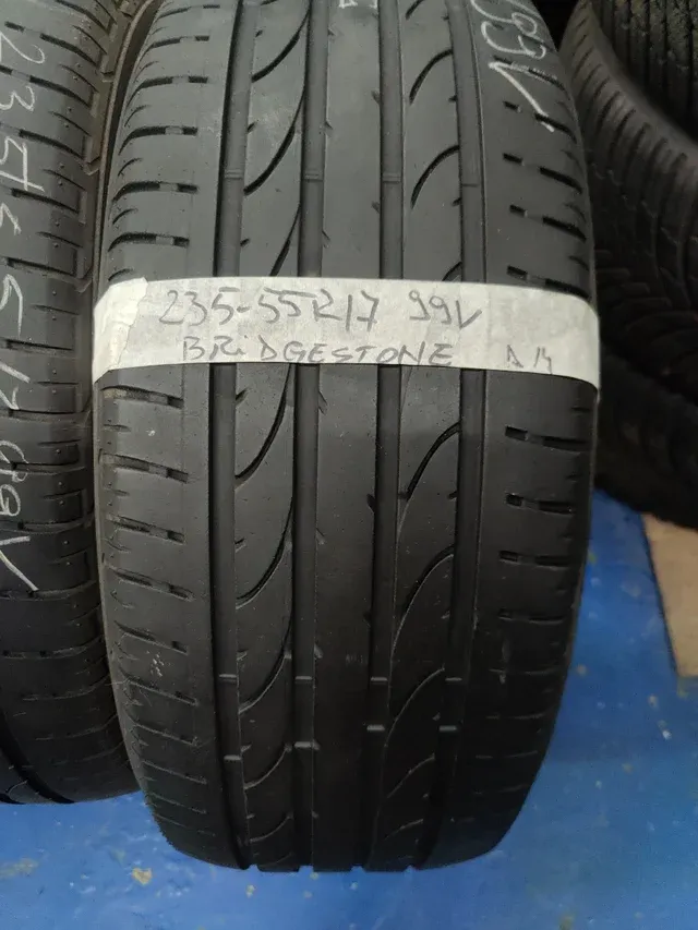 235/55R17 99V Bridgestone