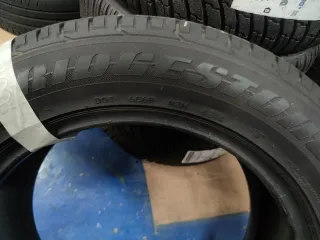 235/55R17 99V Bridgestone